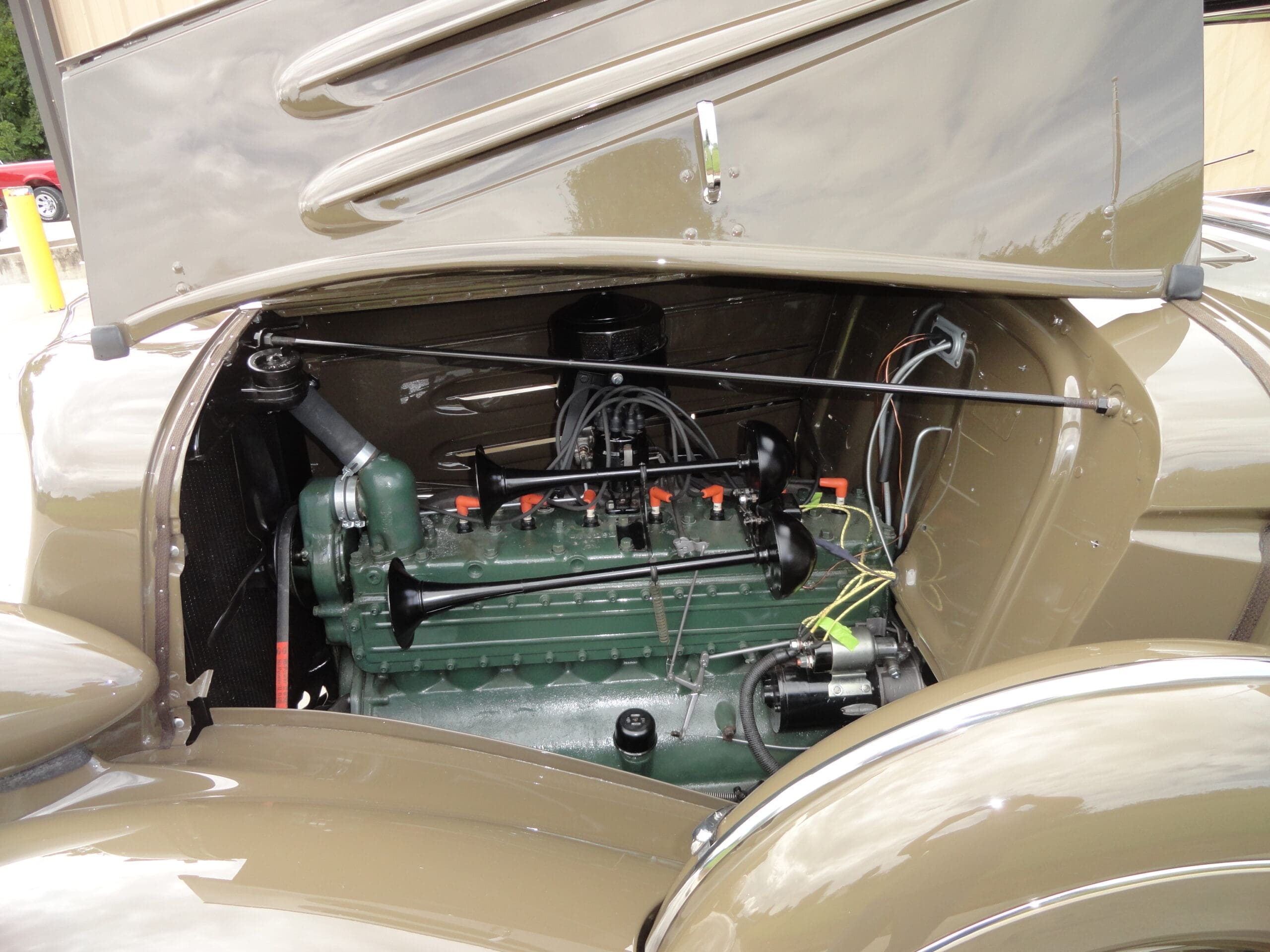 Precision-1934-Oldsmobile-008