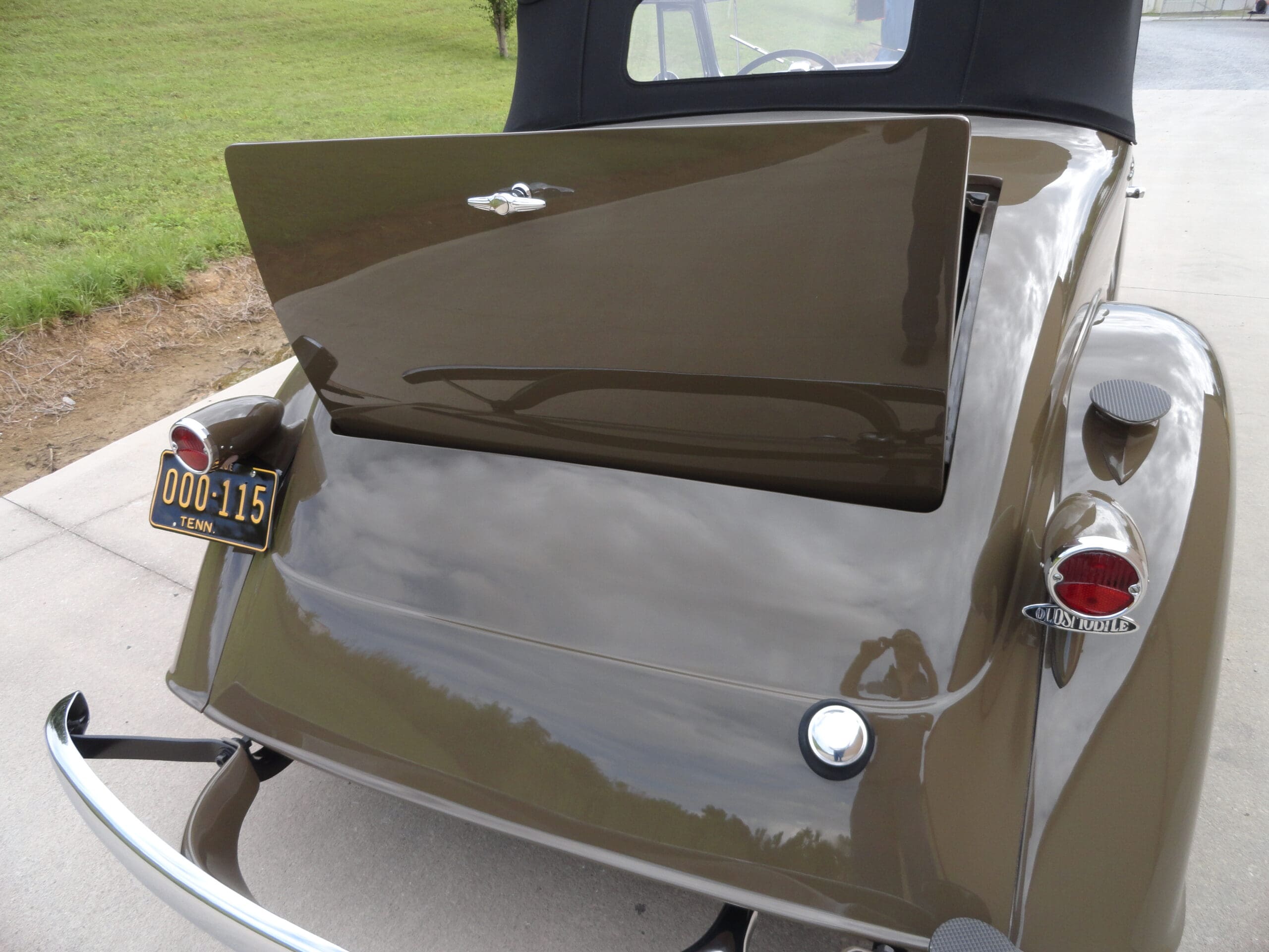 Precision-1934-Oldsmobile-012